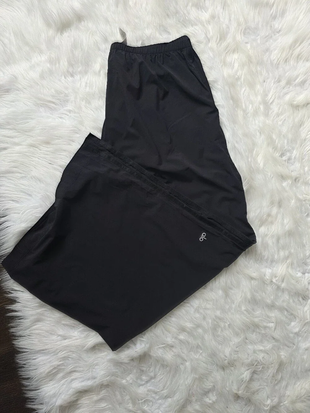 ALO BREEZY WIDE LEG PANT Large